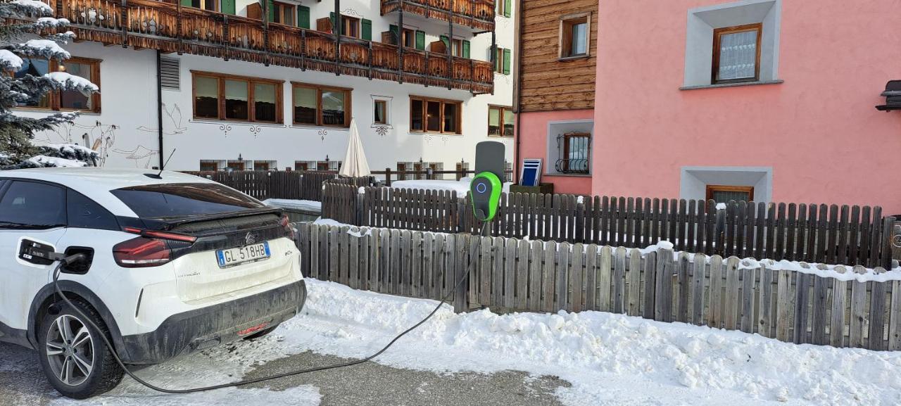 Bio Hotel Villa Cecilia Livigno Buitenkant foto